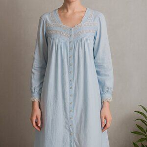 Eileen West Light Blue Long Sleeve Dress